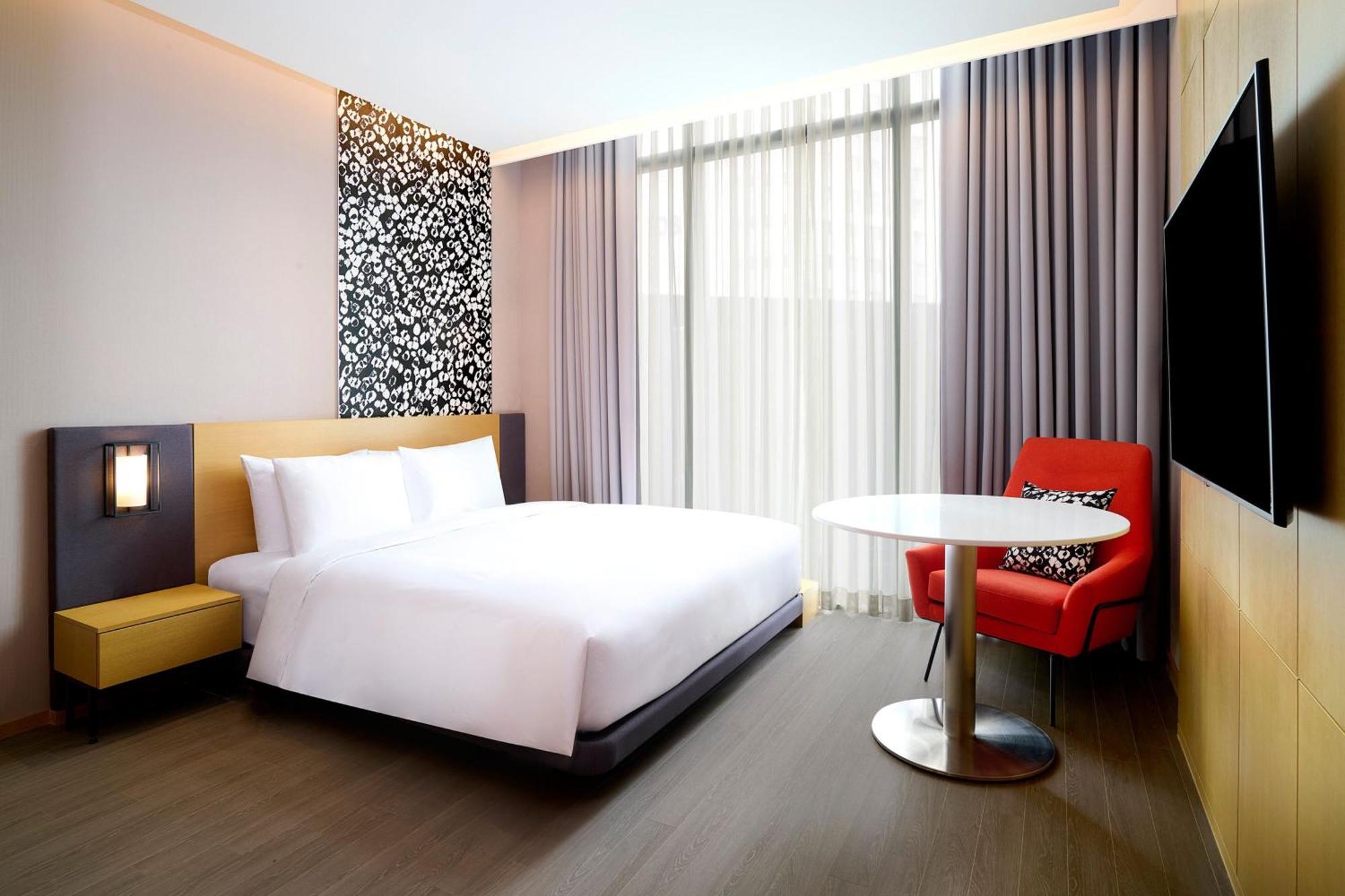 Courtyard By Marriott Suwon Hotel Exterior photo